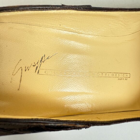 Giuseppe Zanotti Croc Embossed Leather Pointed Toe Pumps - Picture 8 of 11